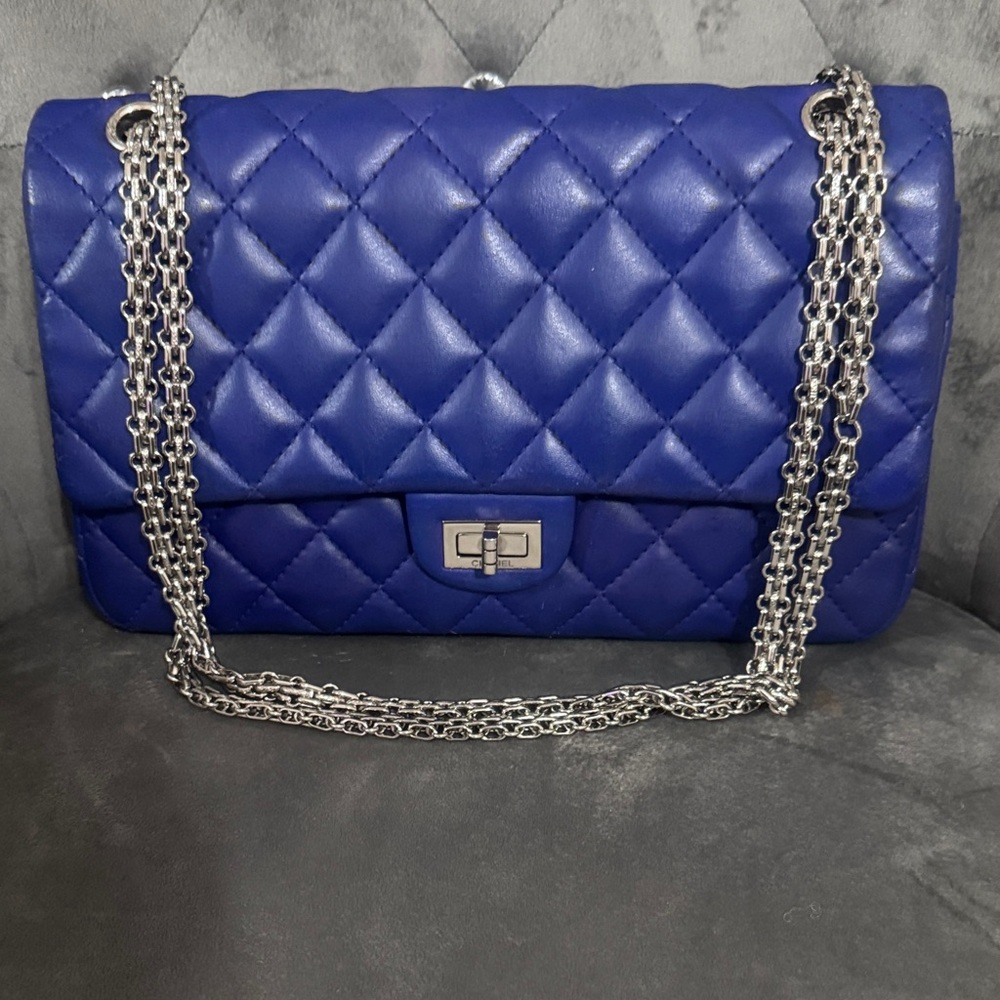 Elegant Blue Quilted Chain Bag